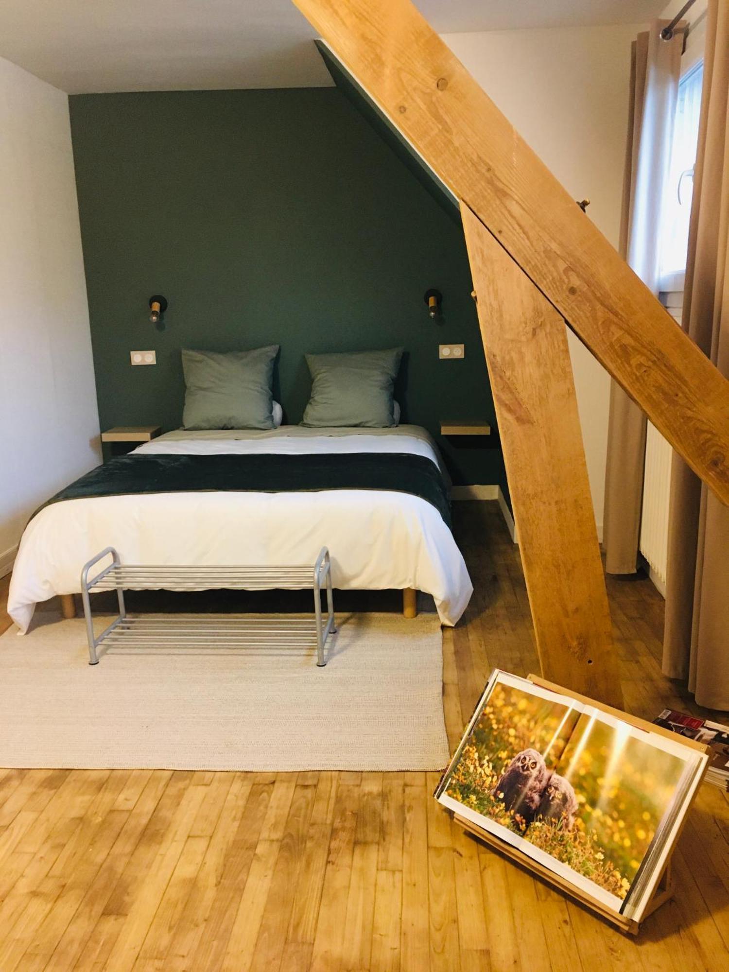 Les Remparts Bed & Breakfast Châteauneuf-du-Faou Eksteriør bilde